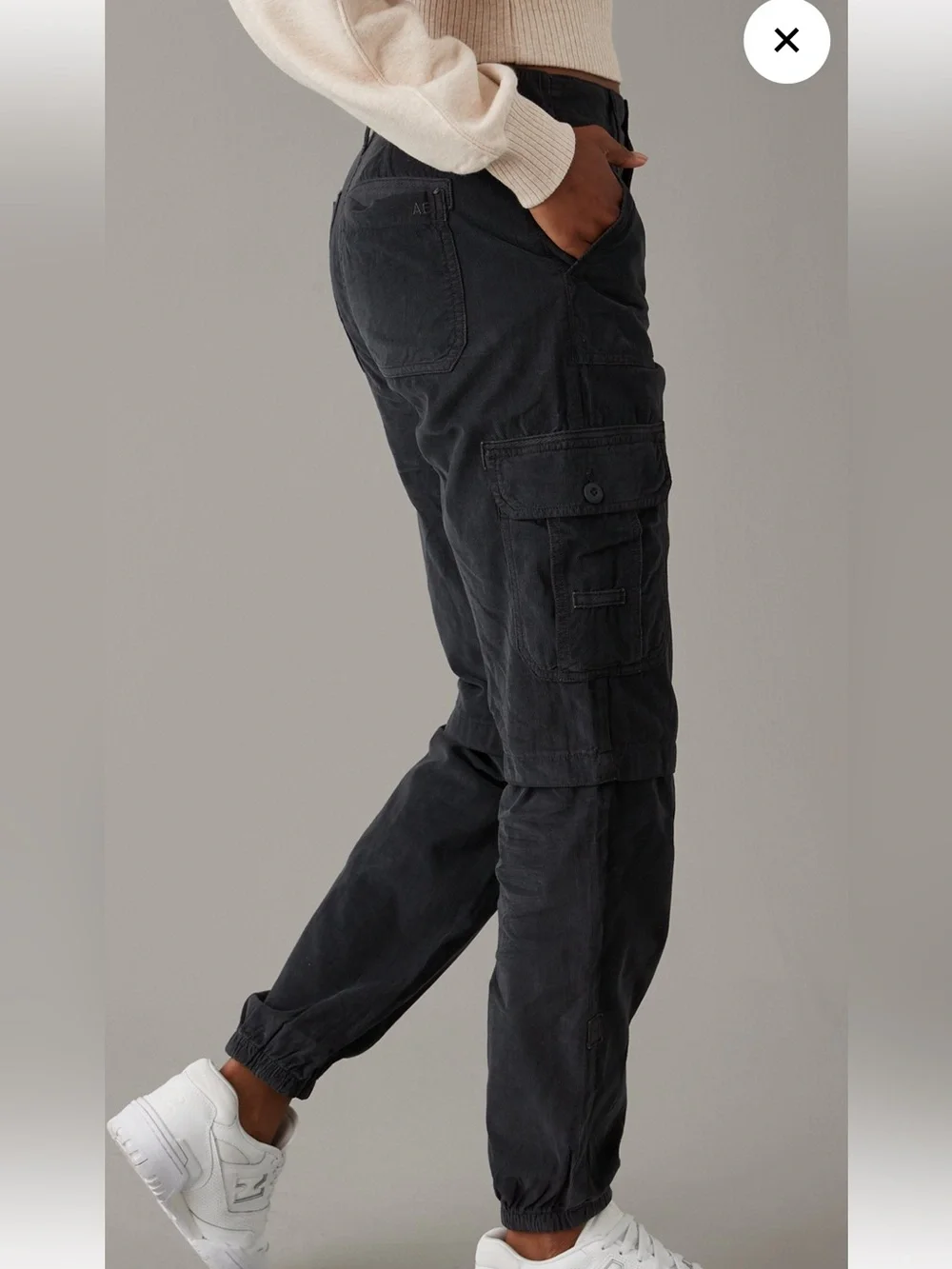 AE Womens Black Cargo Jogger Pants